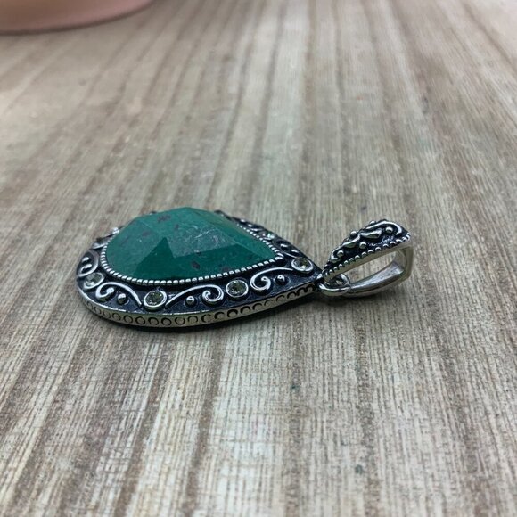 Lia Sophia "Amazonia" Green Teardrop Silver Tone Pendant - Picture 3 of 6